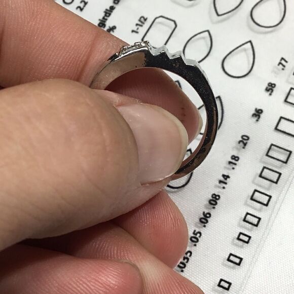 Unique Ridges Wedding Band (H15) - Picture 3 of 5